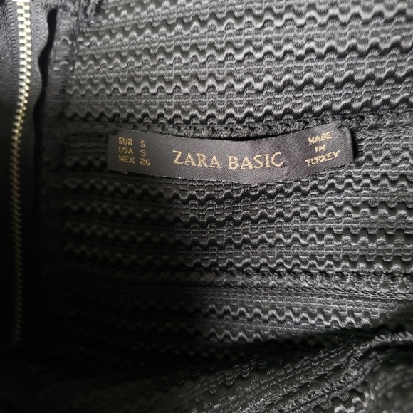 ⏳️⏳️Zara black pencil skirt size small - Picture 7 of 7